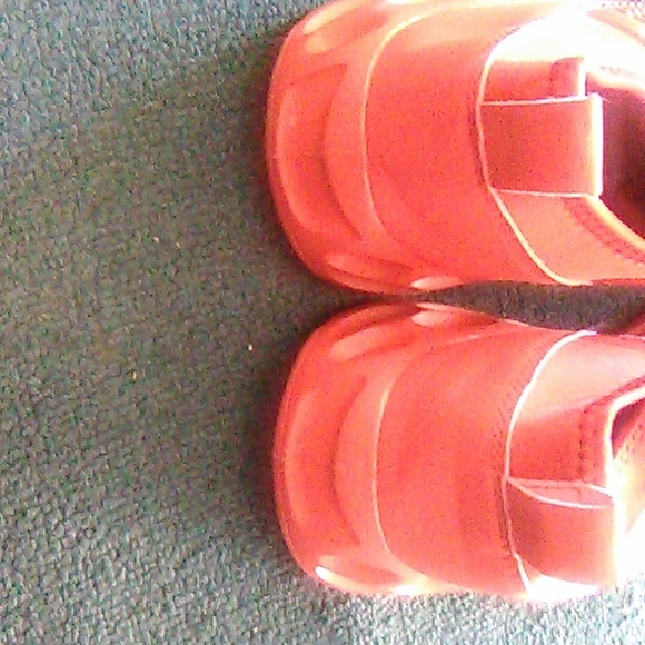 Brand new size 48 European Max red sneakers shoes - Picture 3 of 4